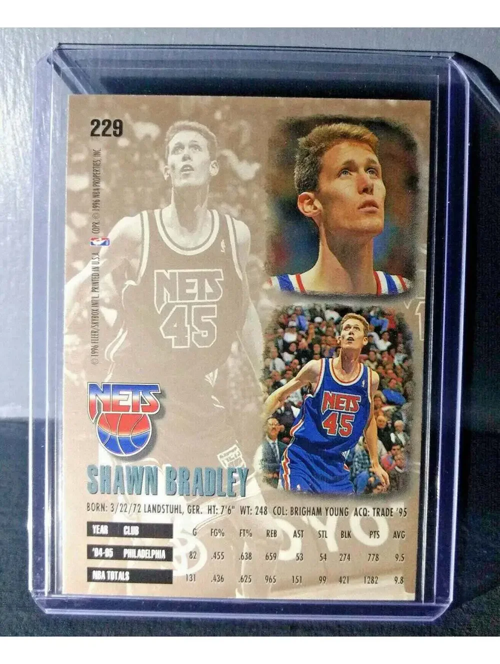 1995-96 Shawn Bradley #229 Basketball Card